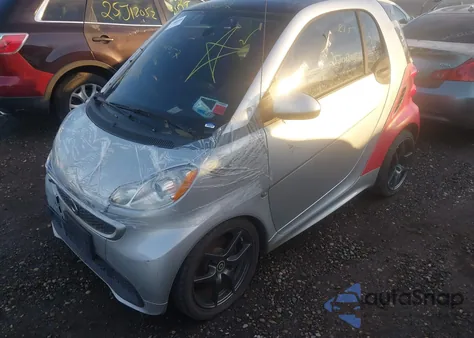 2013 Smart Fortwo Passion from USA, damaged, VIN WMEEJ3BA9DK687226